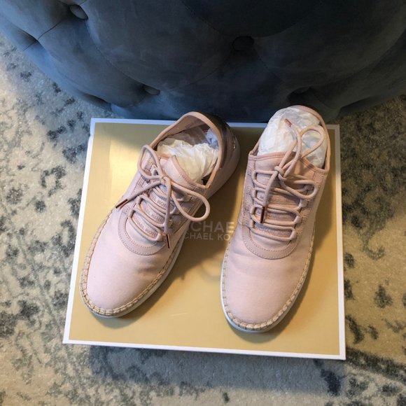 NWT Michael Kors Finch Lace Up Canvas Sneakers - Picture 7 of 10